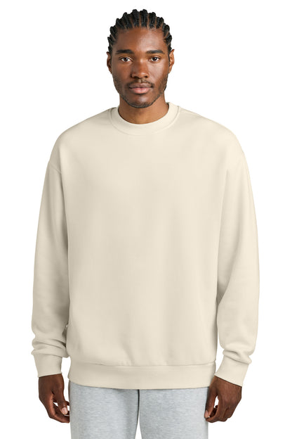 District V.I.T. Heavyweight Fleece Crew DT6154