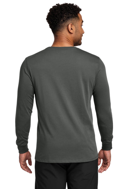 Nike Dri-FIT Cotton/Poly Long Sleeve Tee. NKBQ5230