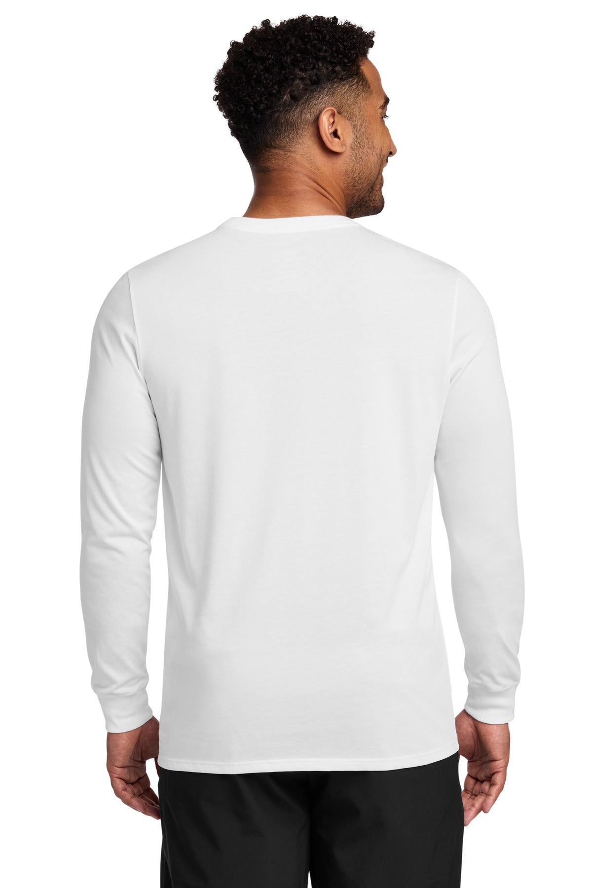 Nike Dri-FIT Cotton/Poly Long Sleeve Tee. NKBQ5230